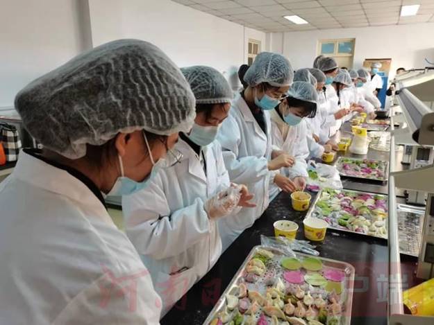 https://www.xxu.edu.cn/__local/D/EF/B0/3BD1F0E24AF8105C367A6A234B3_DF6DCC6B_78265.png